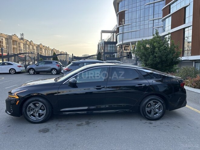 Kia K5-3