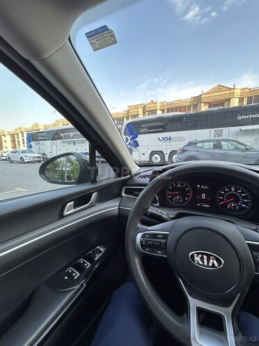 Kia K5-10