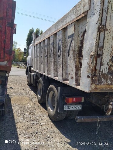 MAZ 642208-3