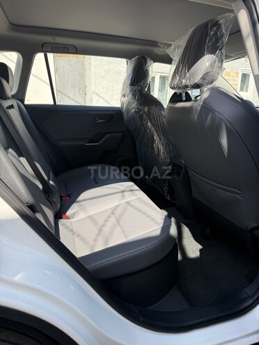Toyota RAV4-12