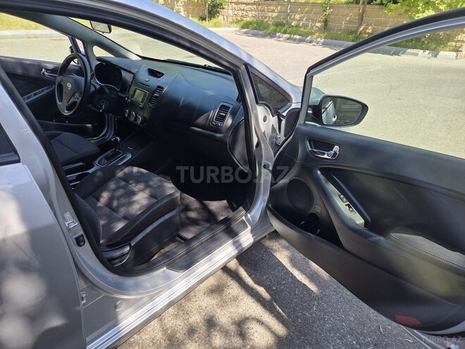 Kia Forte-12
