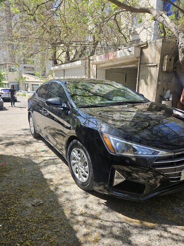 Hyundai Elantra-7