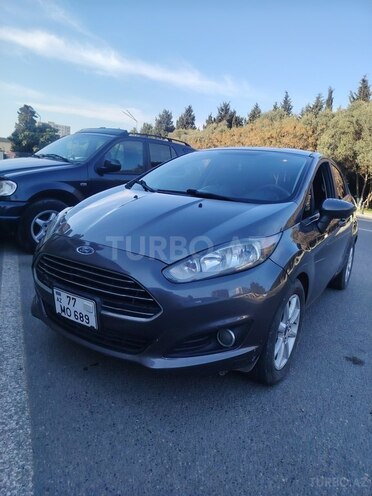 Ford Fiesta-1