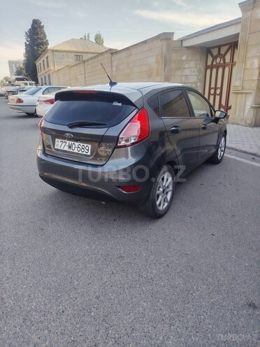 Ford Fiesta-5