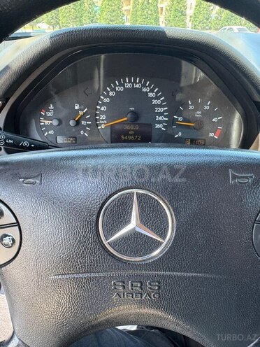 Mercedes E 220-7