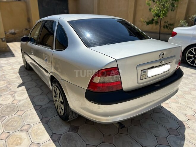Opel Vectra-8