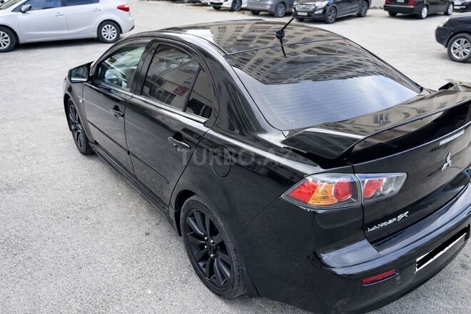 Mitsubishi Lancer-3