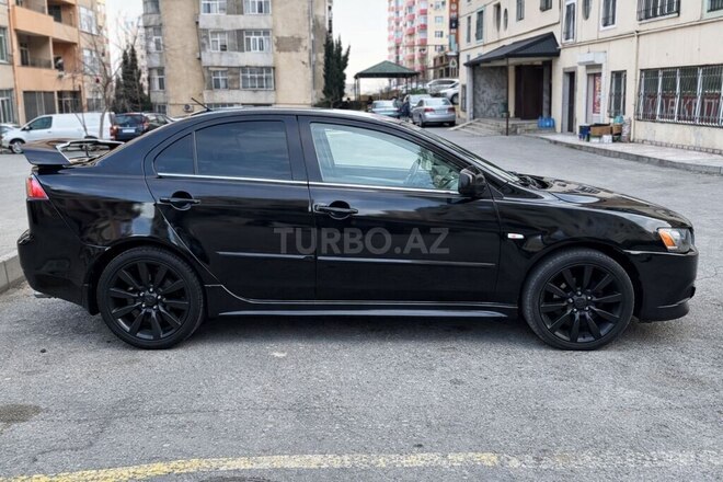 Mitsubishi Lancer-2