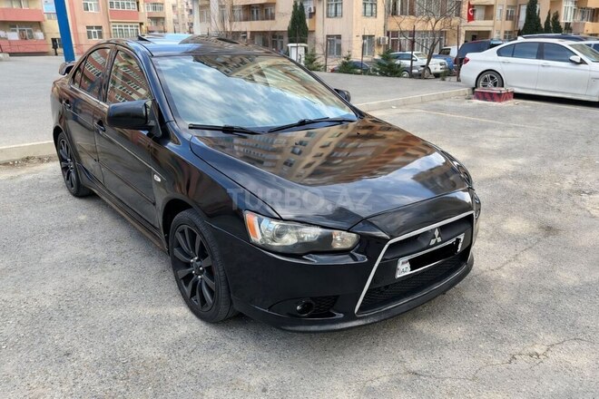 Mitsubishi Lancer-1