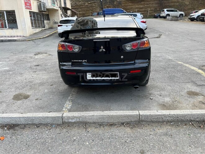 Mitsubishi Lancer-4