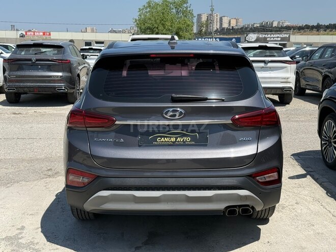 Hyundai Santa Fe-8