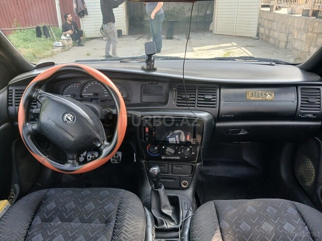 Opel Vectra-2