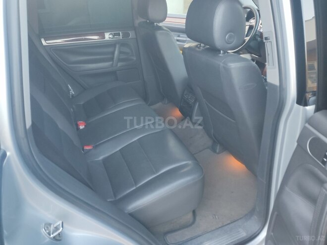 Volkswagen Touareg-8