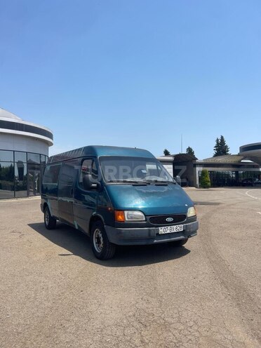 Ford Transit-3