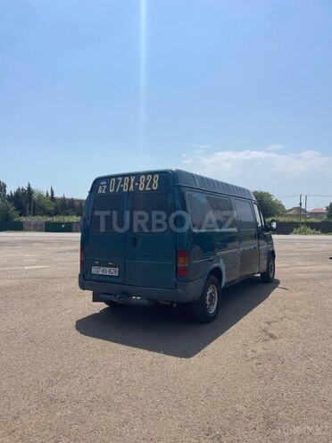 Ford Transit-6