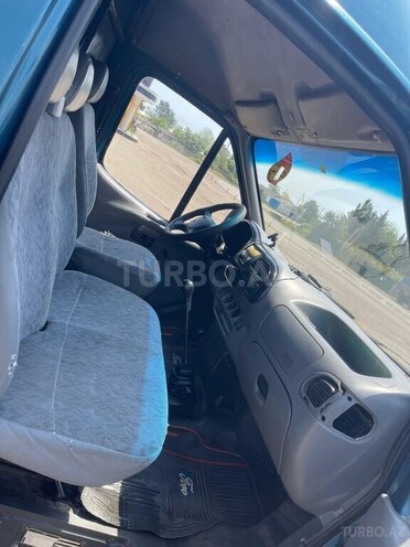 Ford Transit-13