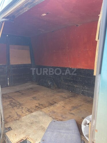 Ford Transit-16