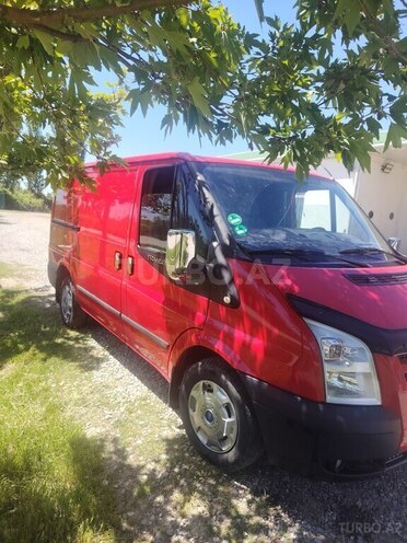 Ford Transit-2