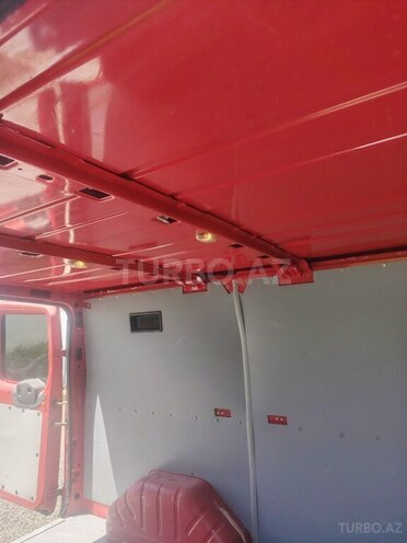 Ford Transit-11