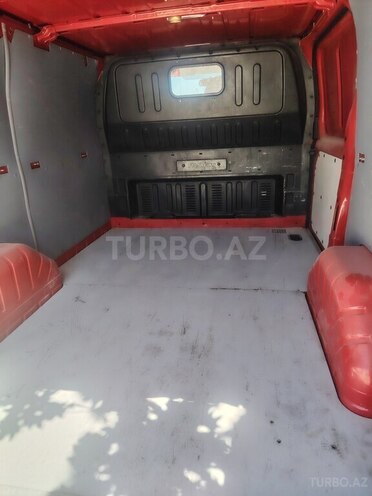 Ford Transit-8