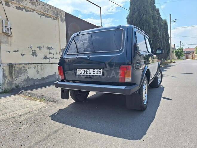 LADA (VAZ) Niva-15