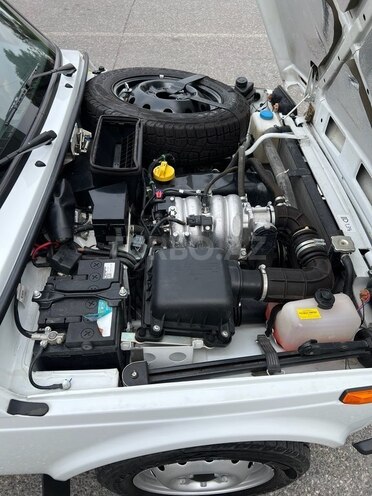 LADA (VAZ) Niva-12