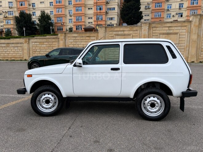 LADA (VAZ) Niva-6