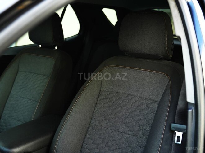 Chevrolet Equinox-12