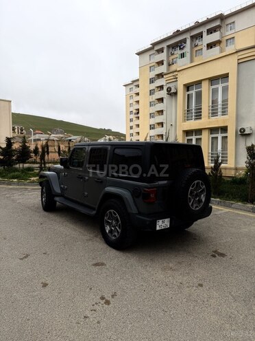 Jeep Wrangler-4