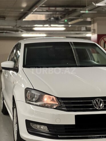 Volkswagen Polo-5
