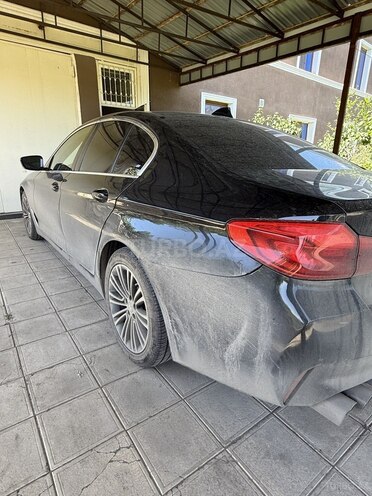 BMW 530-9