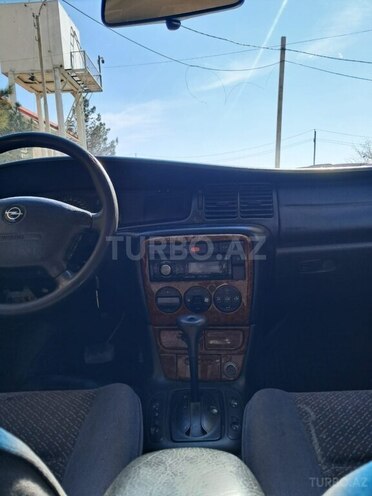 Opel Vectra-3