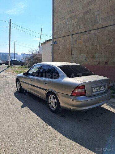 Opel Vectra-2