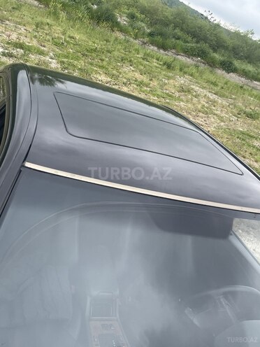 Mercedes E 300-4