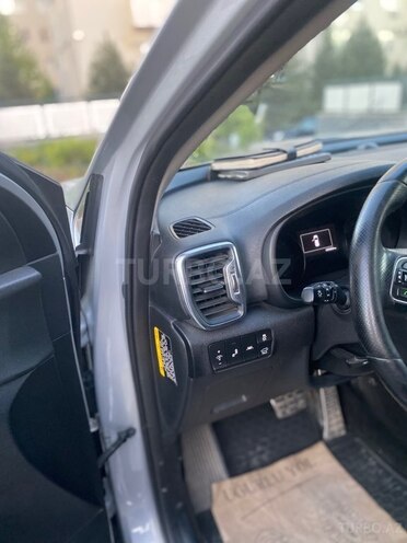 Kia Sportage-9