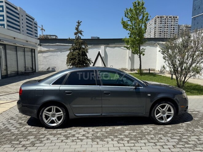 Audi A4-8
