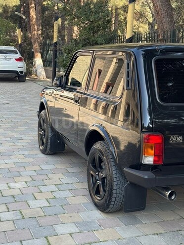 LADA (VAZ) Niva-3