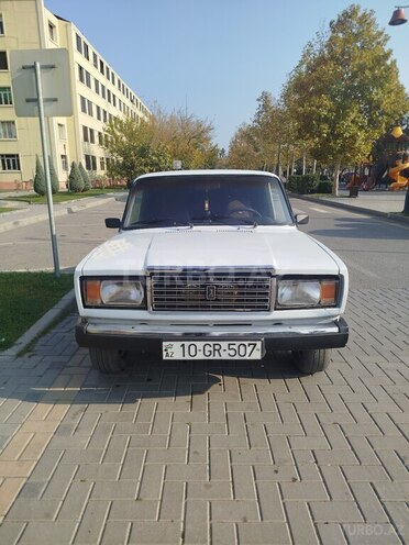 LADA (VAZ) 2107-1