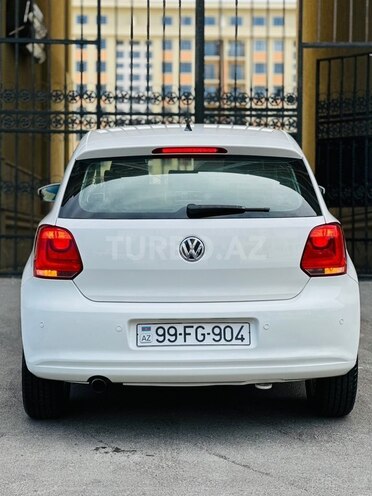 Volkswagen Polo-4