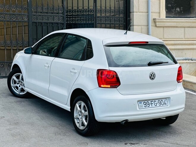 Volkswagen Polo-5
