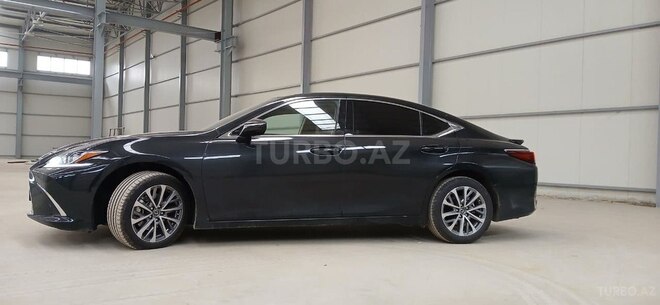 Lexus ES 300h-5