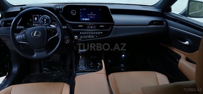 Lexus ES 300h-9