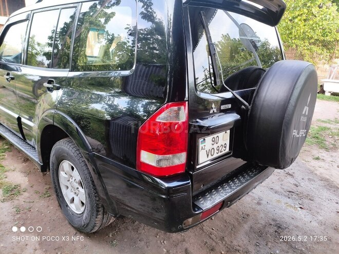Mitsubishi Pajero-11