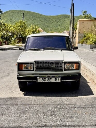 LADA (VAZ) 2107-1