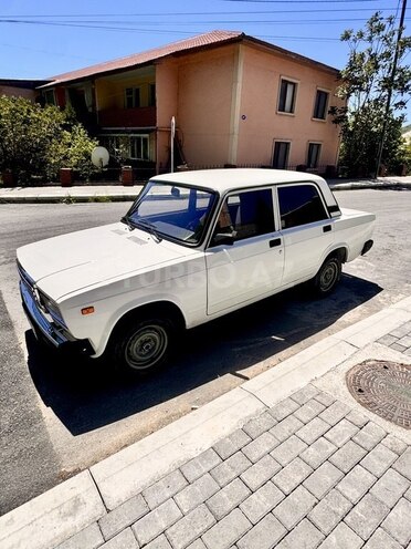 LADA (VAZ) 2107-4