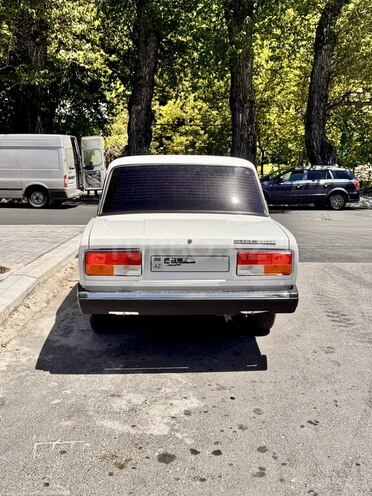 LADA (VAZ) 2107-5
