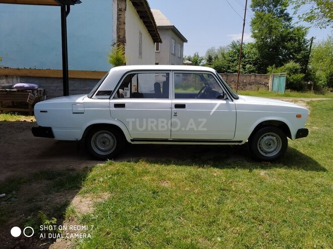 LADA (VAZ) 2107-11
