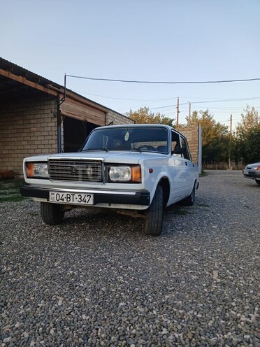 LADA (VAZ) 2107-1