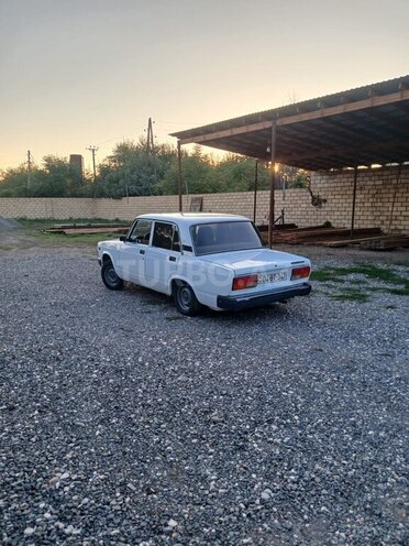 LADA (VAZ) 2107-5