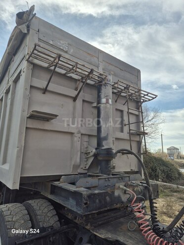 MAZ 54323-4